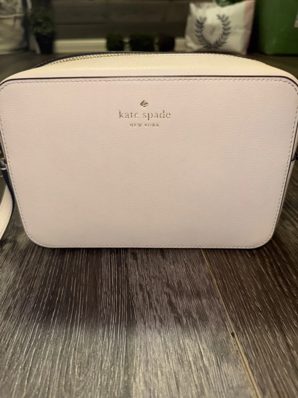 Kate Spade Camera Crossbody - Picture 2 of 6
